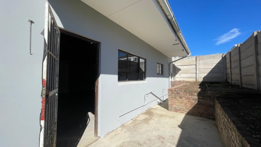 2 Bedroom Property for Sale in Cambridge Eastern Cape